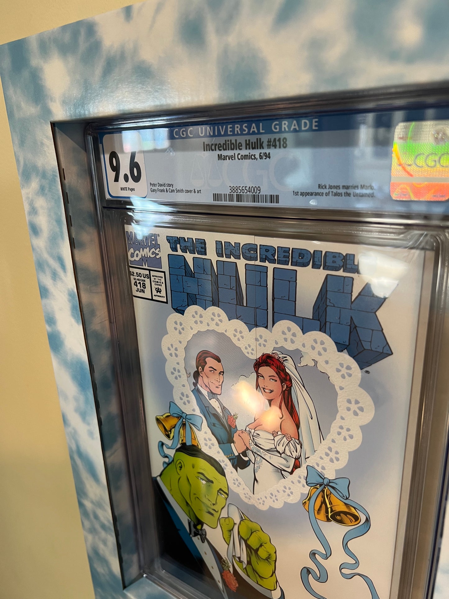 Pre-assembled: Slabbed Comic Shadowbox - Blue and White
