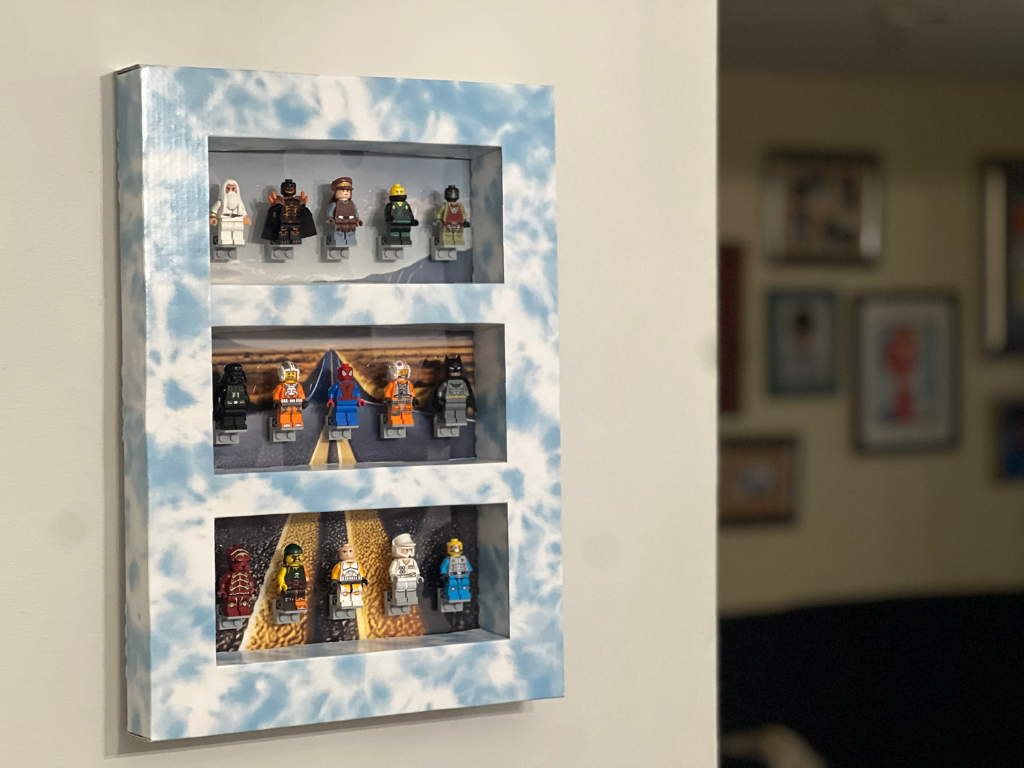 Tie-Dye Mini-Figure Shelf Display Kit